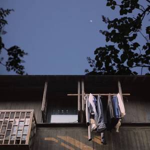 少妇喜欢我不戴套子
